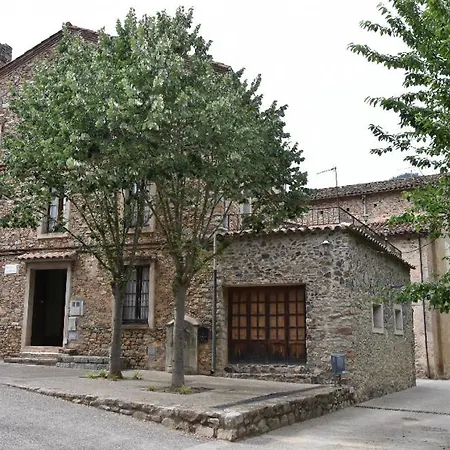 Country house Descansar Piscina Cerca Osor